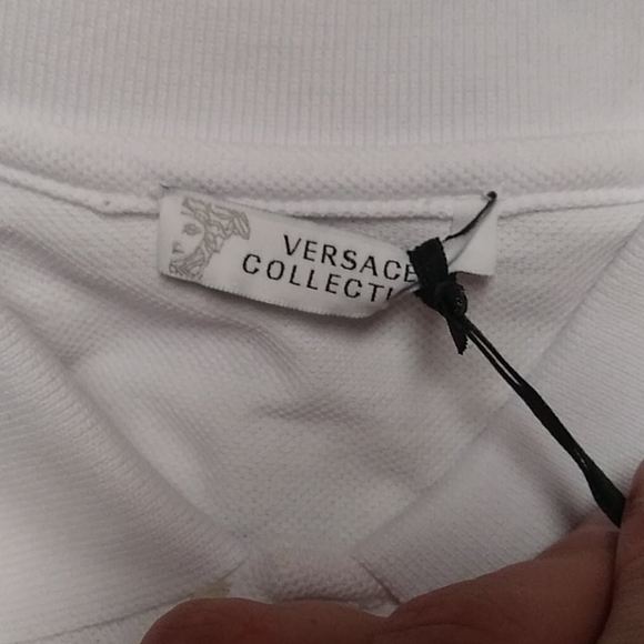 Versace - Picture 4 of 6